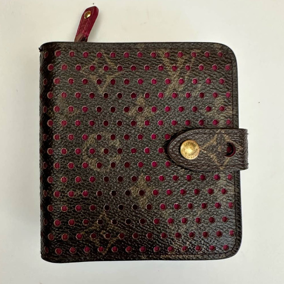 💎✨ULTRA RARE Authentic Louis Vuitton Bi Fold Wallet - Picture 2 of 11